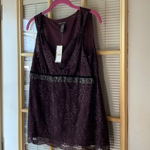 New York and co sleeveless top.